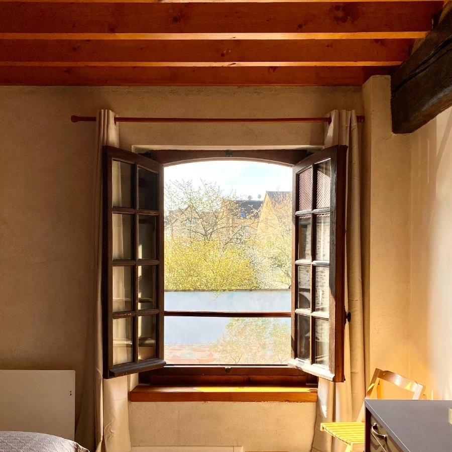 Domaine Du Cellier De La Couronne Bed & Breakfast Sezanne Bagian luar foto