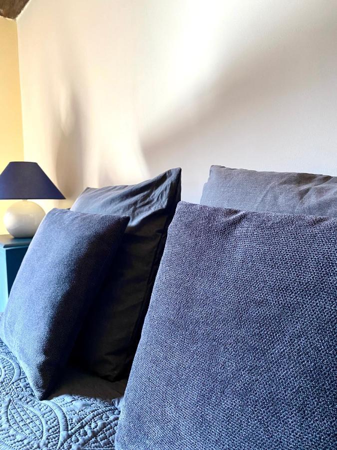 Domaine Du Cellier De La Couronne Bed & Breakfast Sezanne Bagian luar foto