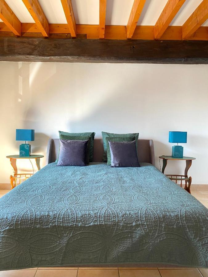 Domaine Du Cellier De La Couronne Bed & Breakfast Sezanne Bagian luar foto