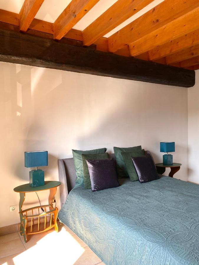 Domaine Du Cellier De La Couronne Bed & Breakfast Sezanne Bagian luar foto