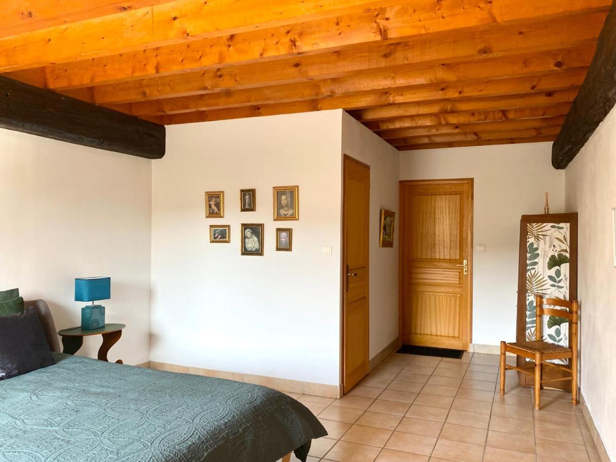 Domaine Du Cellier De La Couronne Bed & Breakfast Sezanne Bagian luar foto