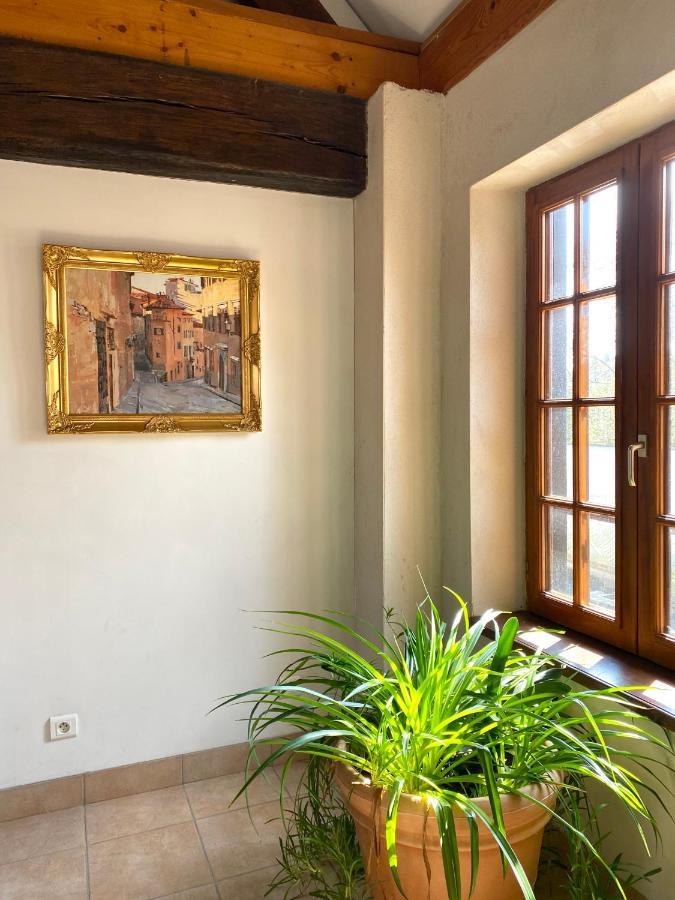 Domaine Du Cellier De La Couronne Bed & Breakfast Sezanne Bagian luar foto