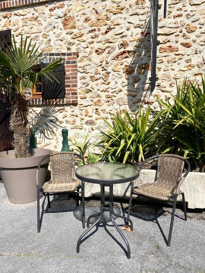 Domaine Du Cellier De La Couronne Bed & Breakfast Sezanne Bagian luar foto