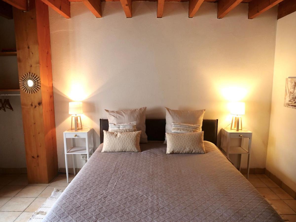 Domaine Du Cellier De La Couronne Bed & Breakfast Sezanne Bagian luar foto